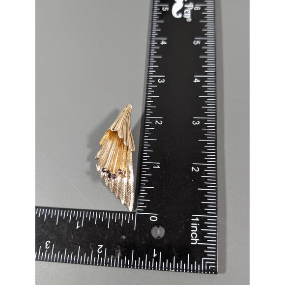 Vintage Sarah Coventry Purple Rhinestone Gold Tone Flower Spray Brooch Gold Tone - Picture 11 of 11